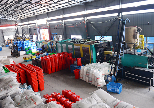 吹塑托盤和注塑托盤的區(qū)別有哪些？