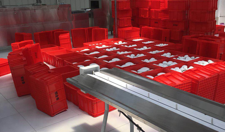 叮咚，這里有你的餐具周轉(zhuǎn)箱批發(fā)價(jià)格