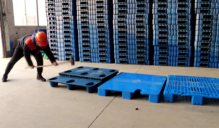 砸！砸！砸！這家吹塑塑料托盤竟然砸不爛？？？